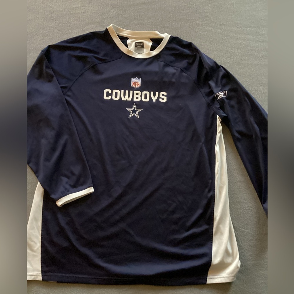 Reebok NFC-EAST NFL Dallas Cowboys Shirt-SZ XL
PIT TO PIT 24”
Length 32”